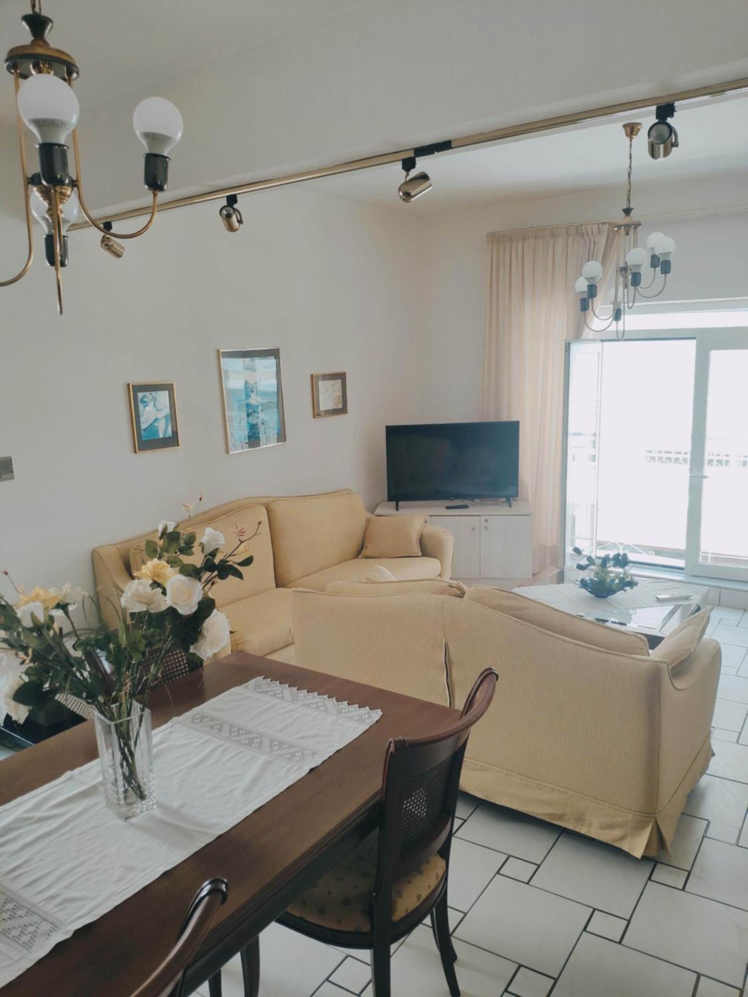 Sunny Central New Classic House Heraklion  Bagian luar foto